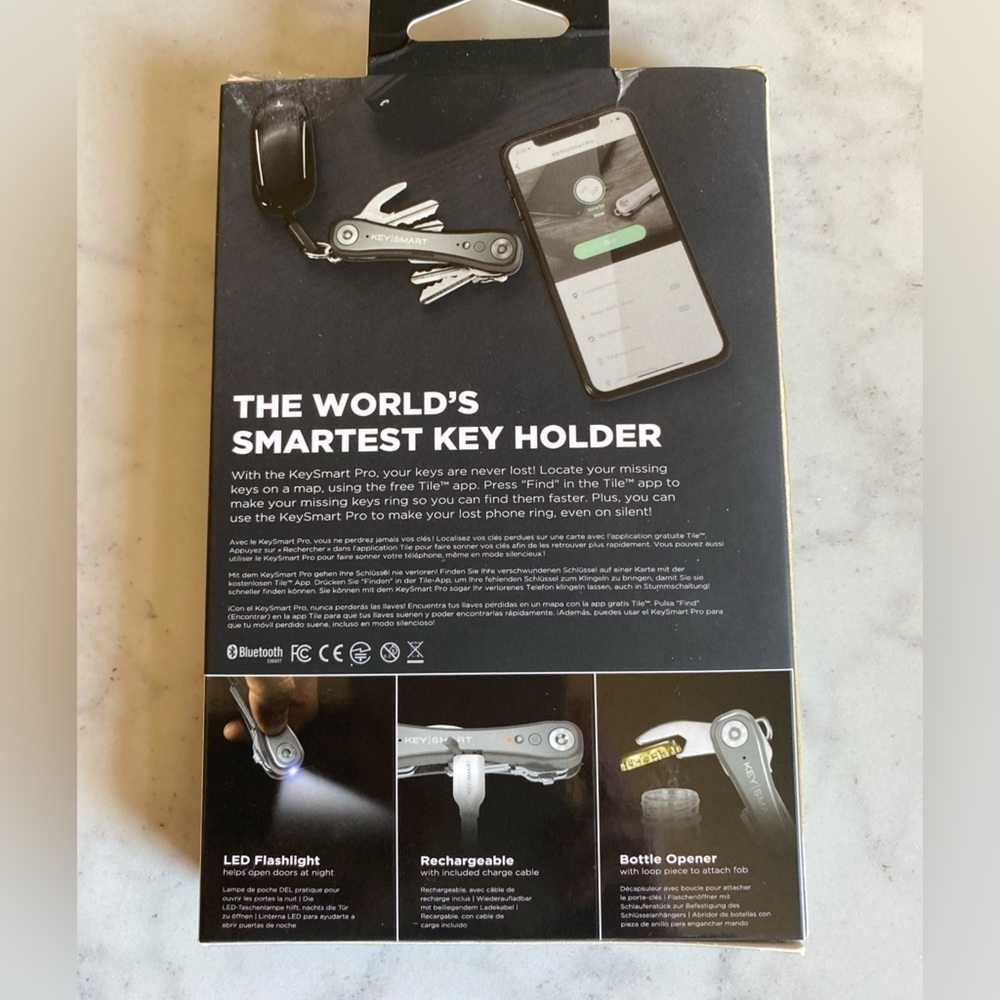 KeySmart Pro with Tile Smart Location NIB - Picture 2 of 5